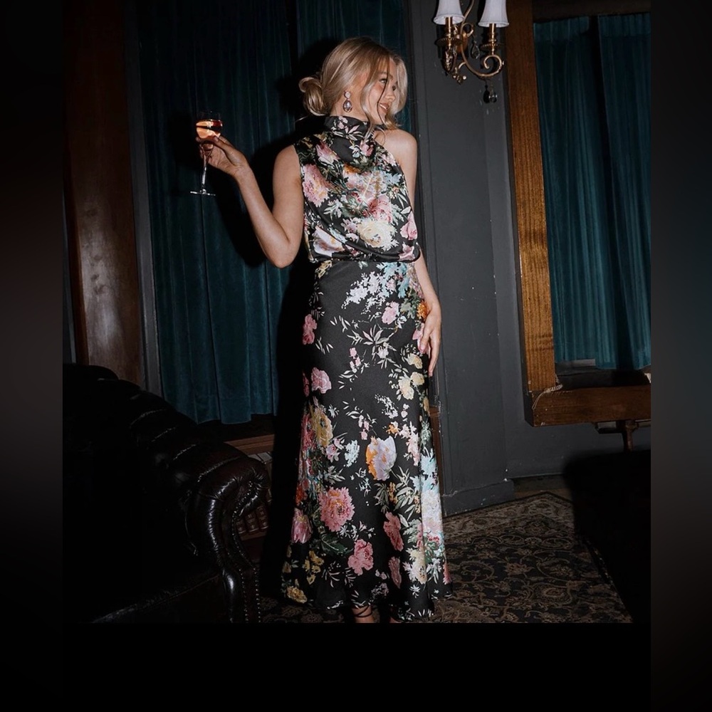 Floral Halter Neck Dress - Black and Multicolor - Picture 5 of 14